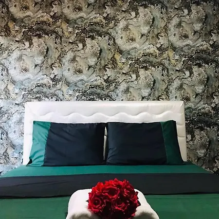 Mutfakli 1+1 Yeni Dizayn Yapilmis Muhtesem Daire Apartment Istanbul