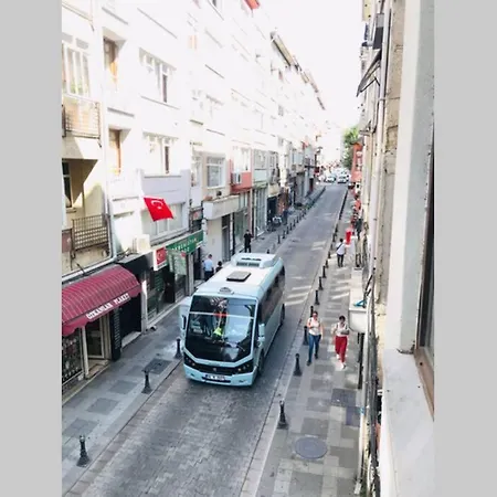 Mutfakli 1+1 Yeni Dizayn Yapilmis Muhtesem Daire