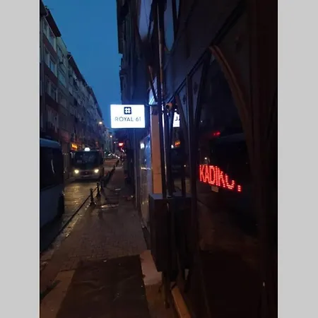 Mutfakli 1+1 Yeni Dizayn Yapilmis Muhtesem Daire * Istanbul